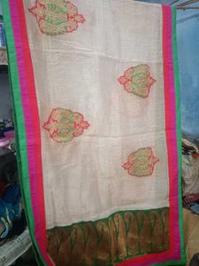 Elegant Green &amp; Gold Paisley Dupatta