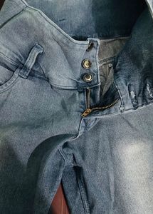 Distressed High Waist Denim Capris