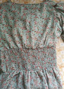 daily wear top with floral print