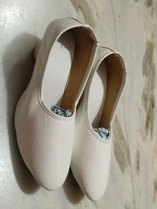 White Pointed-Toe Heels