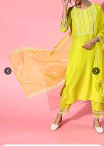 Lime Green scalloped Embroidered Kurta Set