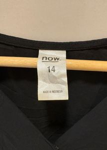 Black Sleeveless V-Neck Top