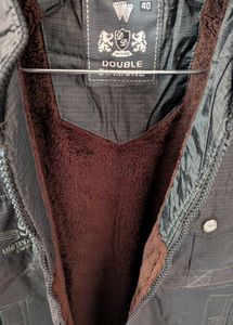 Stylish Sleeveless Jacket