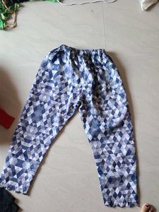 Patterned Capri Pants