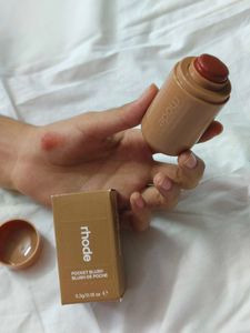 Rhode Pocket Blush