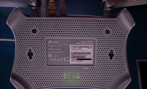 tp-link 2.4Ghz 300Mbps Wi-Fi Router Dual Antennas