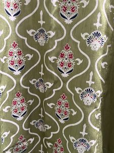 Green Sleevless Kurta With Straight pant