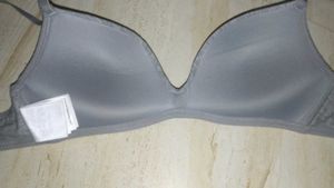 H&amp;M Women&#39;s Grey Bra