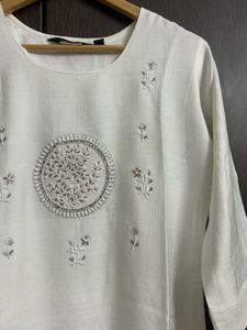 White Embroidered Kurta