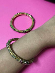 Elegant Bangle Set