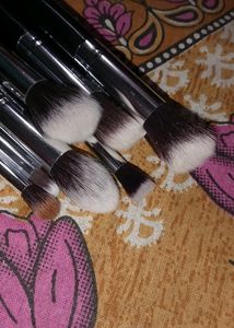 Makeup Brush Set Of 09