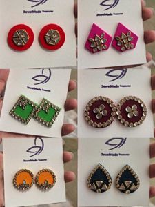 Combo Of 5 Fabric Studs.