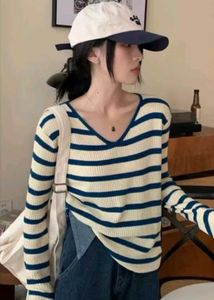 Korean Find: V Neck Striped Ribbed top