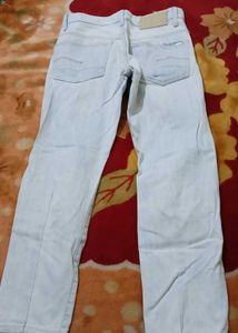 Men&#39;s Patch Design Jeans