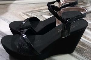 Black Shiny Sandal