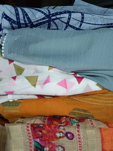 5 Women&#39;s Sarees