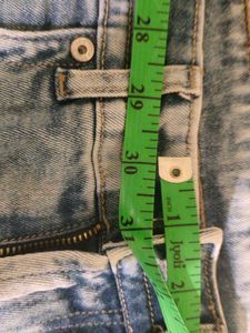 Light Wash Skinny Jeans