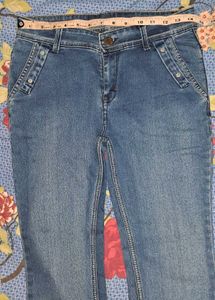 Girls Jeans Free Dupatta