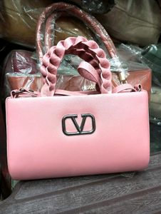 ✨Chic Pink Handbag