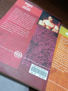 Shakespeare International Bestseller Literature
