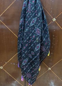 Black Scarf