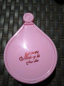 NYN Makeup Kit