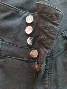 Black High-Waisted Jeans