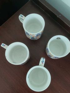 Floral Ceramic Mugs - Set of 4