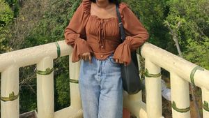Korean Crop Top