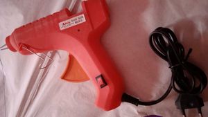 Glue Gun