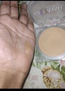 Huda Beauty Luminous Pressed Powder