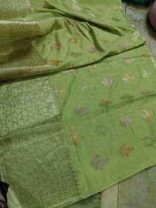 Very Nice Condition Saree With Blouse