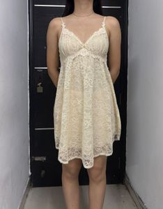 Creamy-Yellow Sleeveless Dress