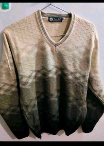 Stylish Gradient Pattern Sweater
