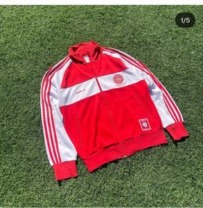 Adidas originals, vintage Denmark track jacketChes