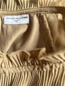 Fashionable Top In Good Condition