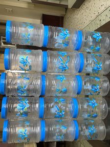 Plastic containers (Set of 15)