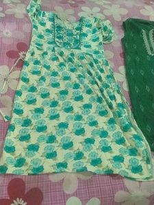 Iam Selling A New Kurti In Combo Item Light Green