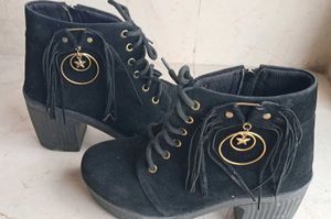 Girls Beautiful Long Shoes Just Like Brand New