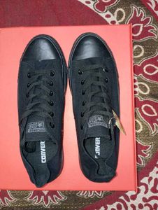 Converse All Star Chuck Taylor Low Top Sneakers