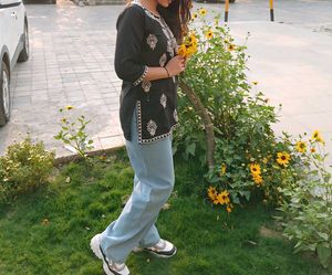 Embroidered Chickenkari Kurta