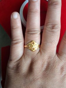 Elegant Gold Floral Ring 22crt