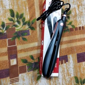 Hair Straightener With Ceramic Coating