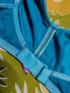 Non Padded Bra With Little Lace Details