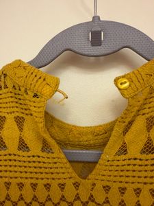 Sleeveless high neck top with slip