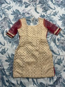 Elegant Embroidered Kurti