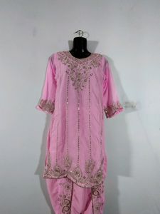 Pink Embroidered Kurta Set (Women&#39;s)