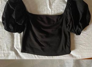 zara puff sleeve crop top
