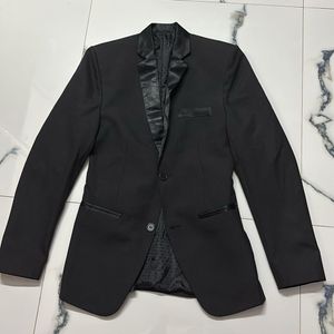 Black Formal Blazer - Slim Fit