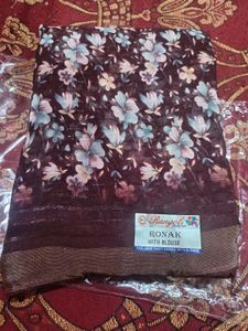 Stylish Floral Print Saree with Blouse